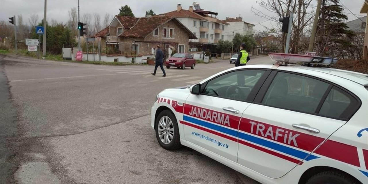 Yayalara Yol Vermeyen Araç Sürücülerine Ceza Yağdı