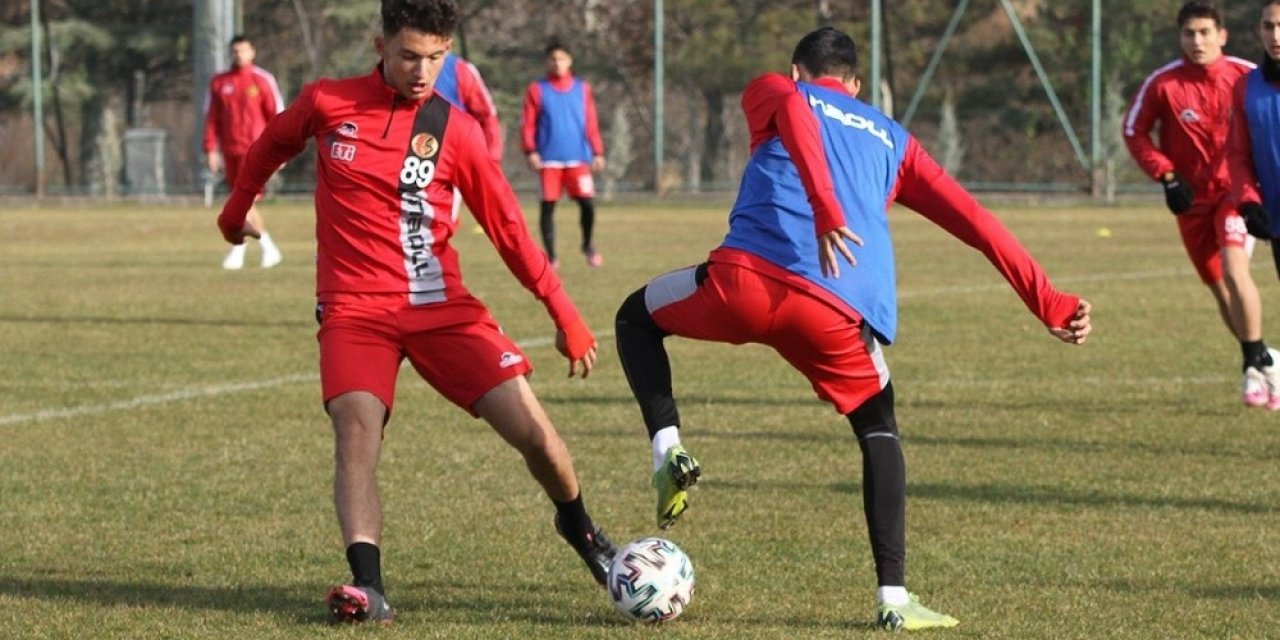 Eses Menemenspor Maçı Hazırlıklarına Başladı