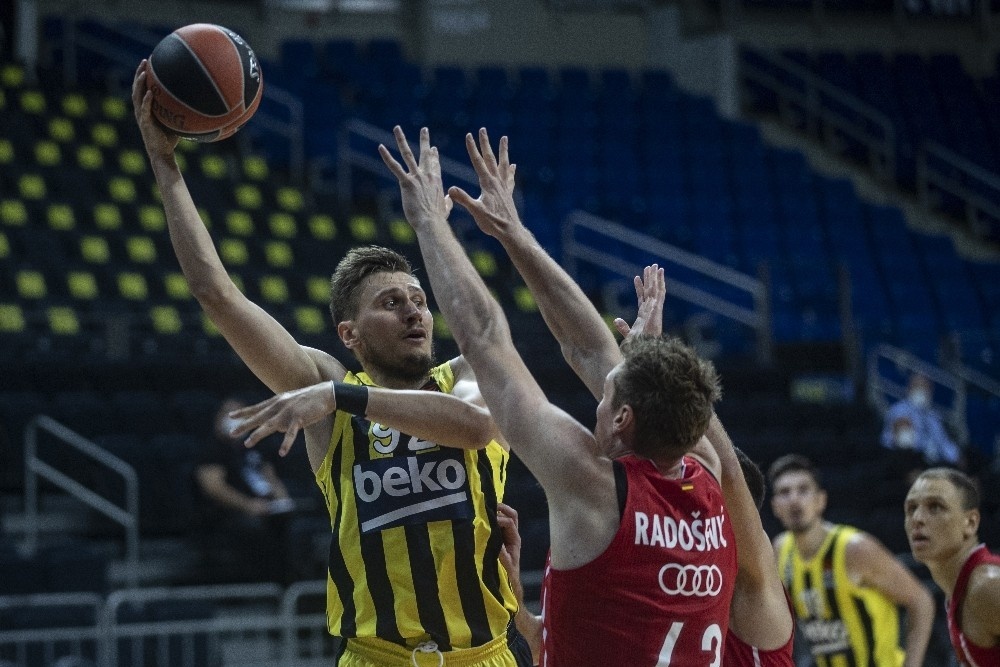 Fenerbahçe Beko'ya Maçın Yarısında Hüsran