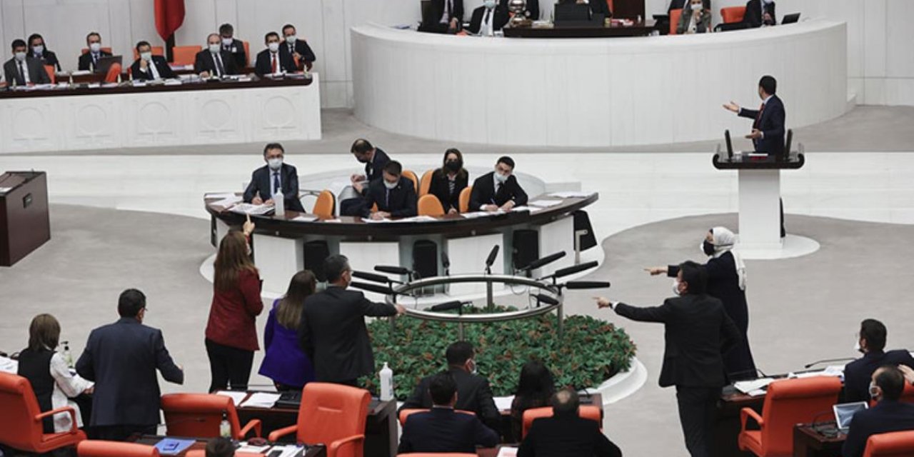 Tbmm’de ‘namussuz’ Tartışması