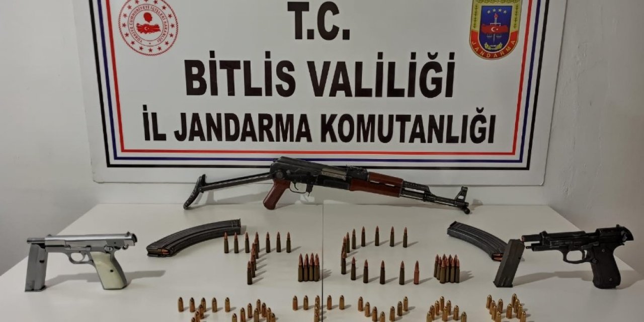 Tatvan’da Silah Ve Mühimmat Ele Geçirildi
