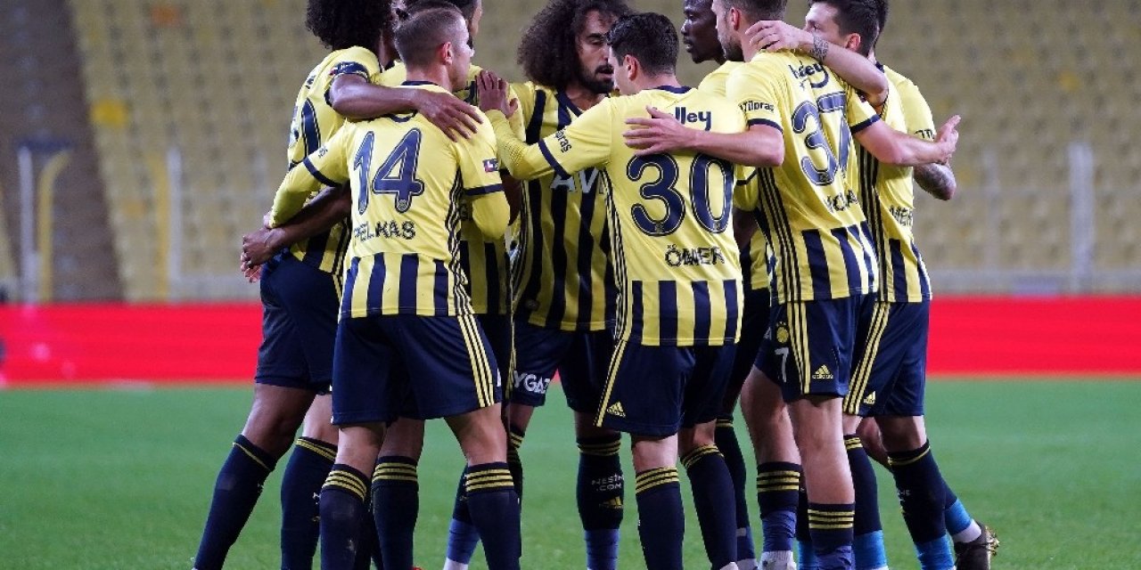 Ziraat Türkiye Kupası: Fenerbahçe: 1 - Karacabey Belediyespor: 0 (ilk Yarı)
