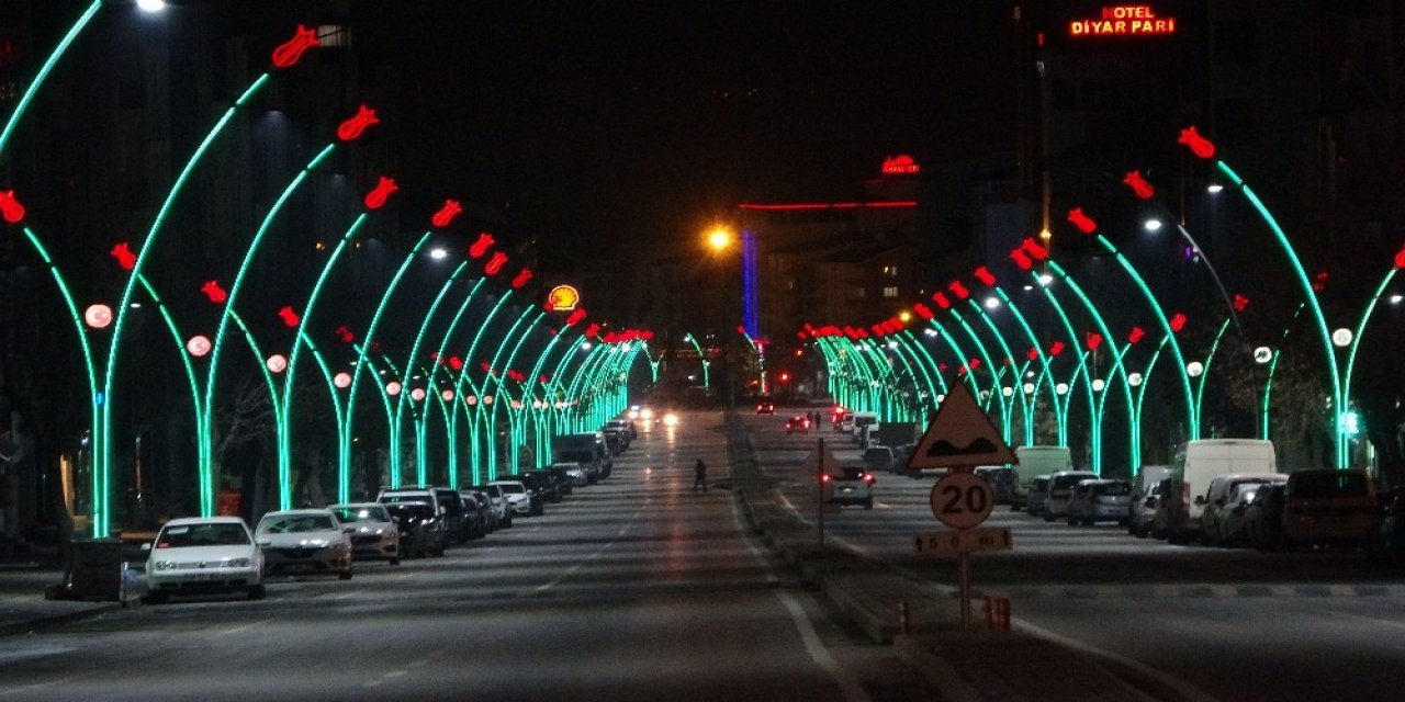 Muş’ta Cadde Ve Sokaklarda Sessizlik Hakim