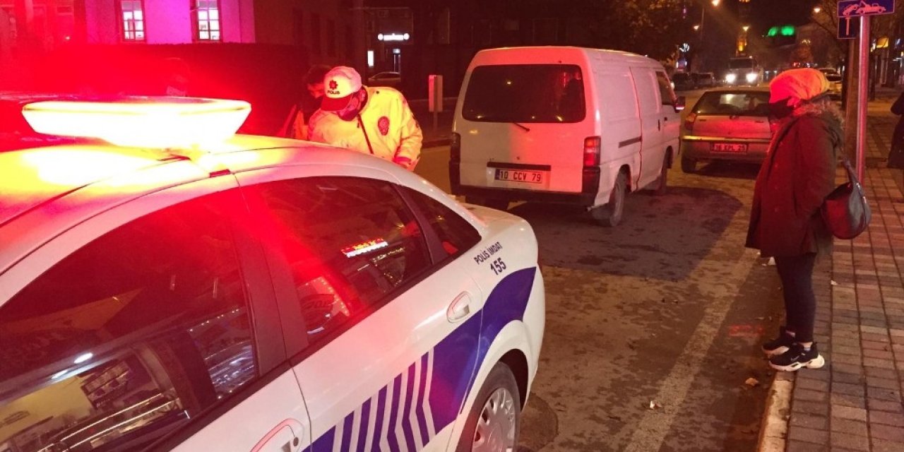 Minibüsle Geldiler Yaya Gittiler
