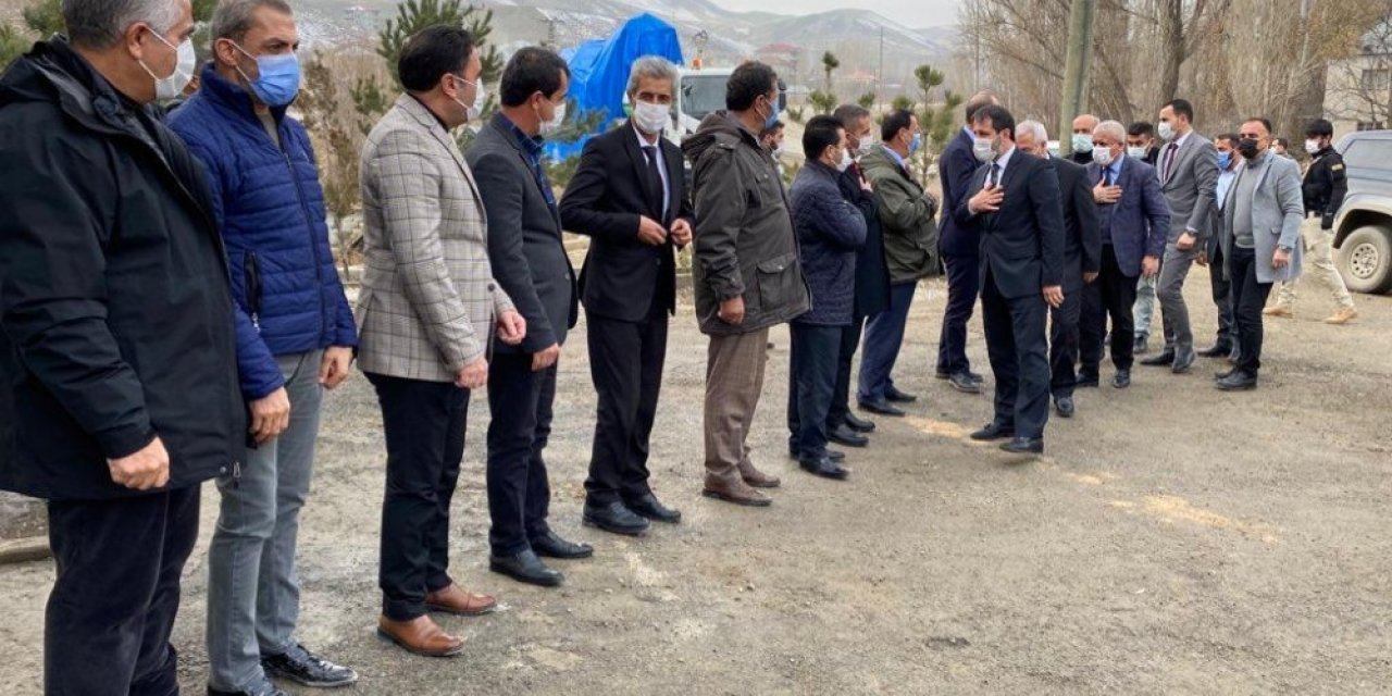 Ak Parti Heyeti İran Sınırında