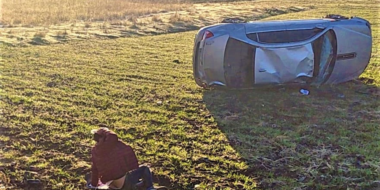 Kontrolden Çıkan Otomobil Tarlaya Uçtu: 1 Ağır Yaralı
