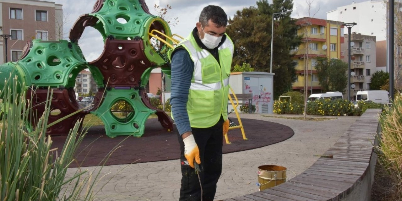 Park Ve Bahçeler Müdürlüğü Ekipleri Aliağa’nın Her Yerinde