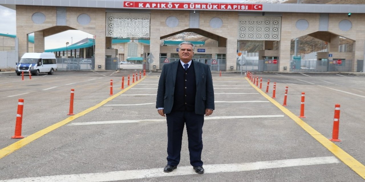 Van-özalp Yolunda Çalışmalar Devam Ediyor