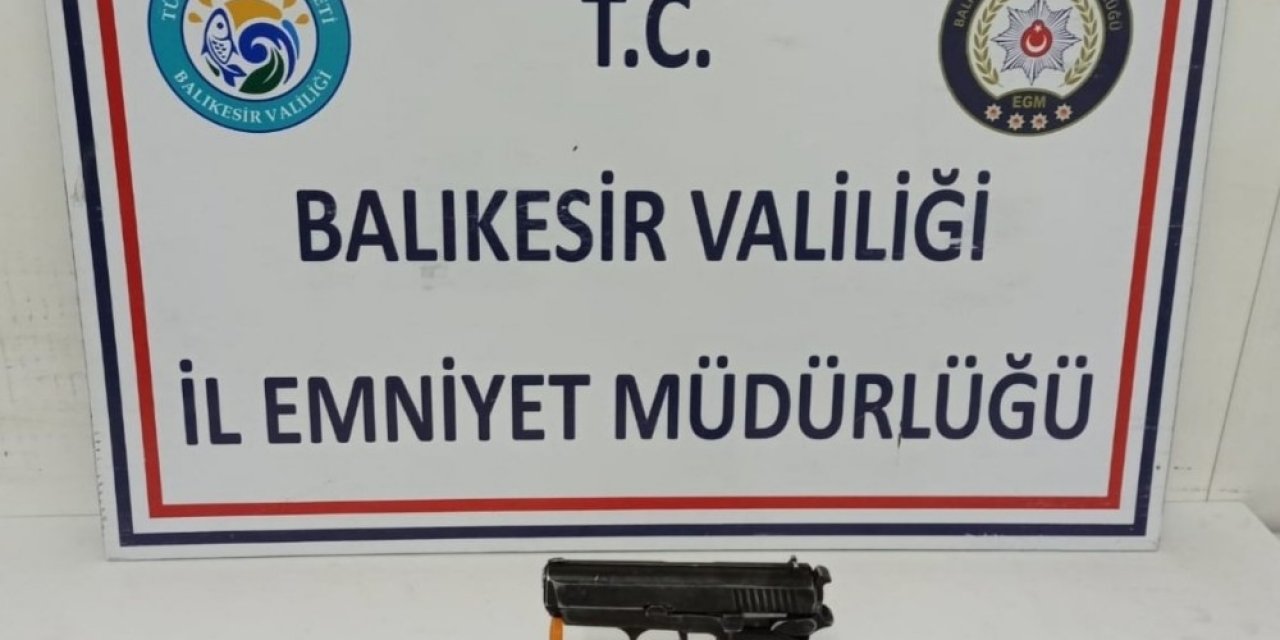 Balıkesir’de 12 Aranan Şahıs Yakalandı