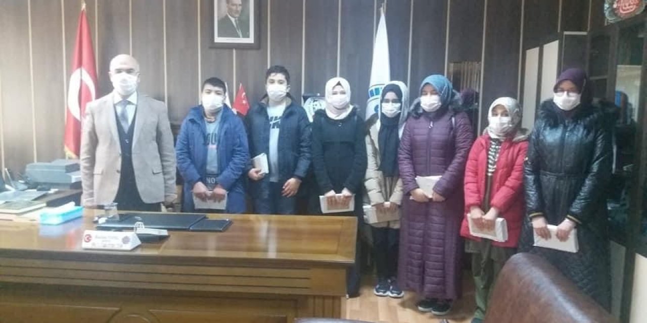 “peygamber Ve Gençlik” Konulu Kompozisyon Yarışması Düzenlendi