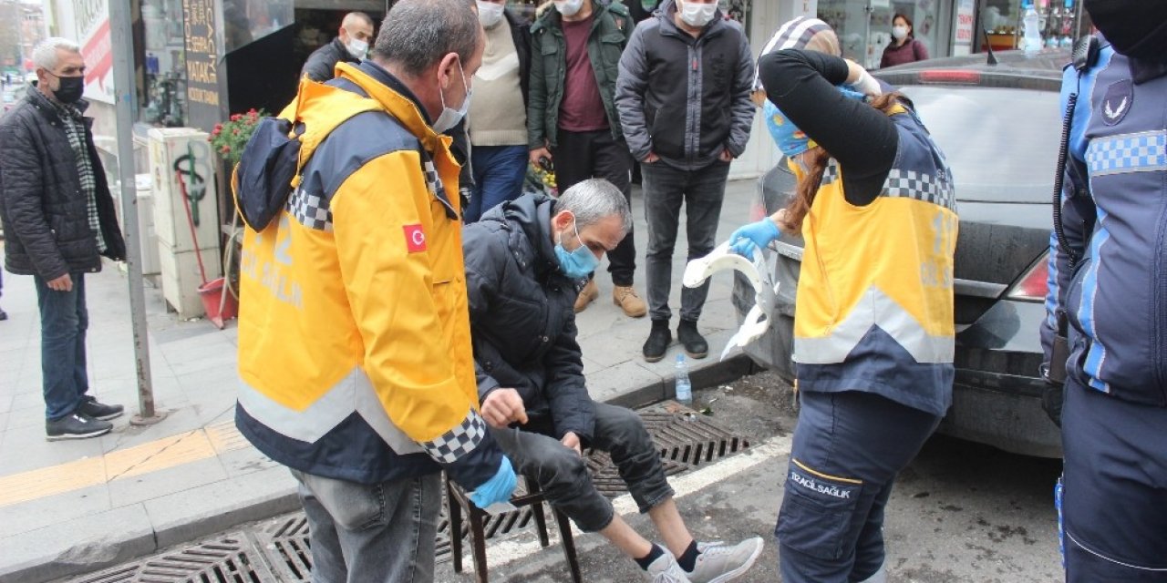 Ayağının Üzerinden Otomobil Geçen Yaya Yaralandı