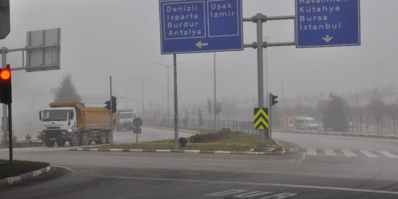 Afyonkarahisar’da Sisli Hava Hayatı Olumsuz Etkiledi