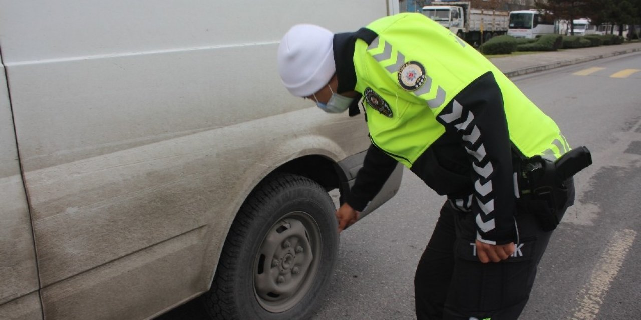 Kış Lastiği Denetimleri Sürüyor