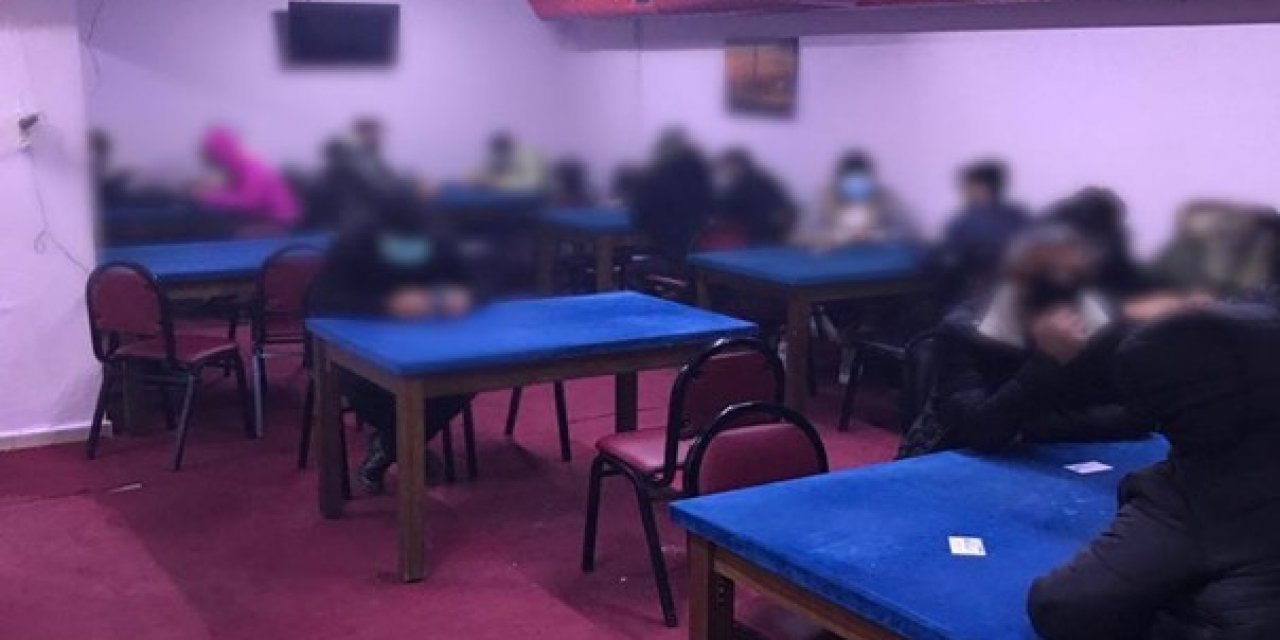 Ruhsatsız İş Yerinde Oyun Oynayanlara Polis Baskını