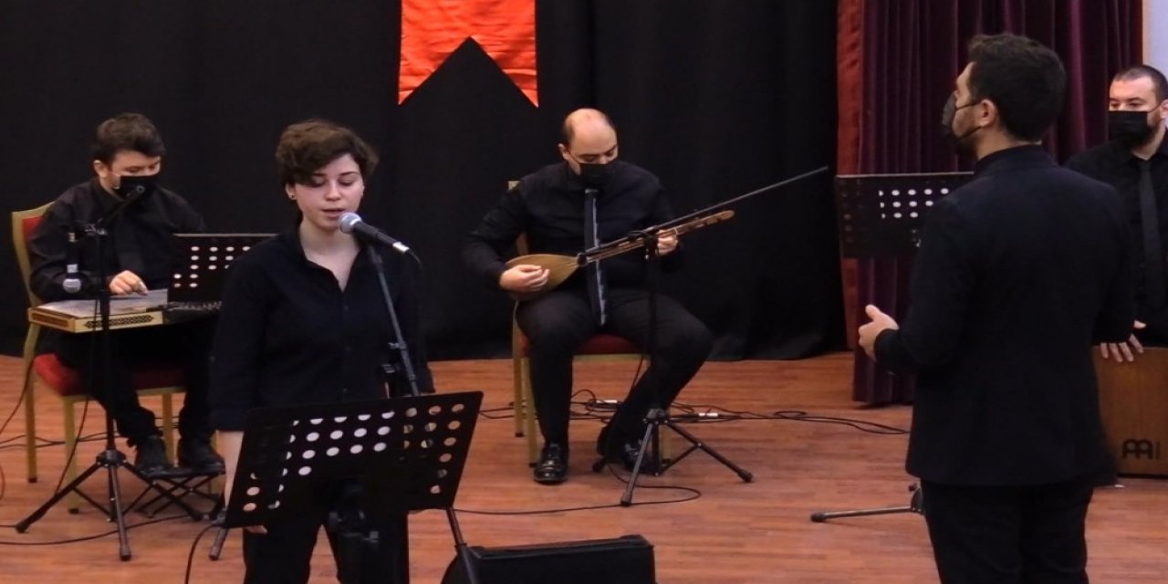 Azerbaycan’a Manisa’dan Marşlı Destek