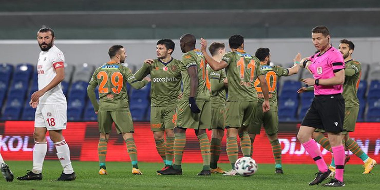 Ziraat Türkiye Kupası: Medipol Başakşehir: 7 - Turgutluspor: 0