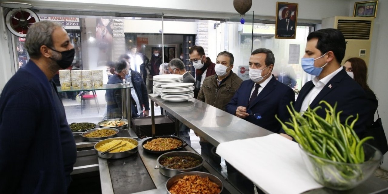 Başkan Batur’dan Esnafa ‘yanınızdayız’ Mesajı
