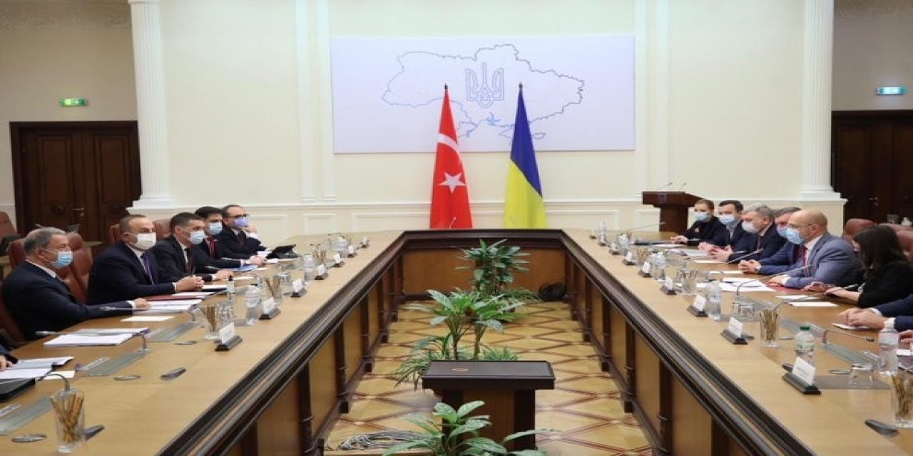 Bakan Çavuşoğlu Ve Bakan Akar, Ukrayna Başbakanı Şmihal İle Görüştü