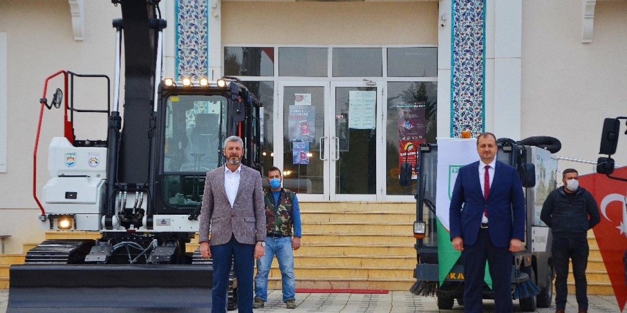 İznik’te Hizmet Kalitesi Yeni Araçlarla Artıyor