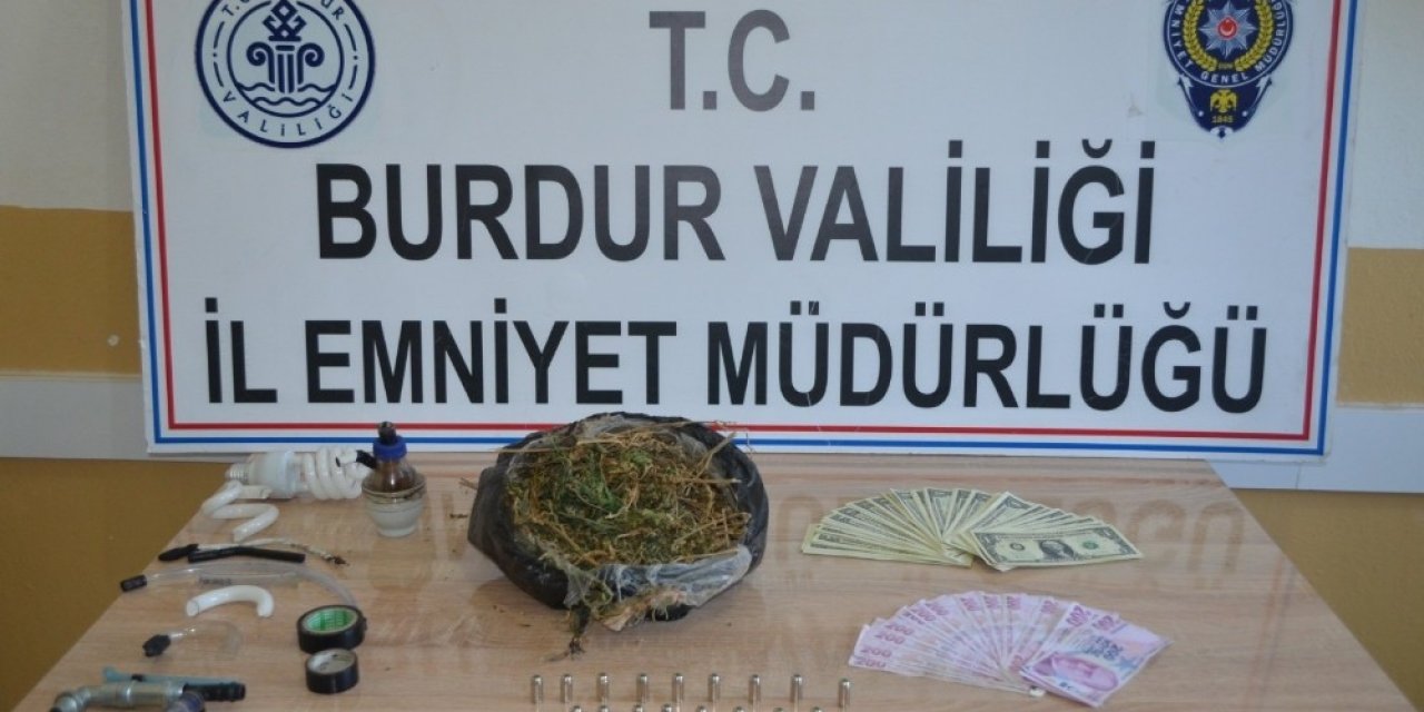 Uyuşturucuyu Banknotlara Sarıp Satan Zehir Taciri Yakalandı