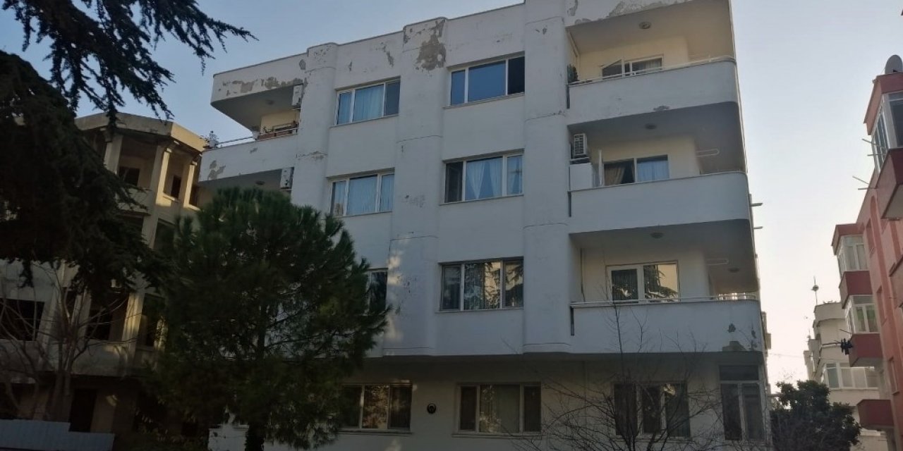 Tavada Unutulan Yağ Apartmanı Yakıyordu