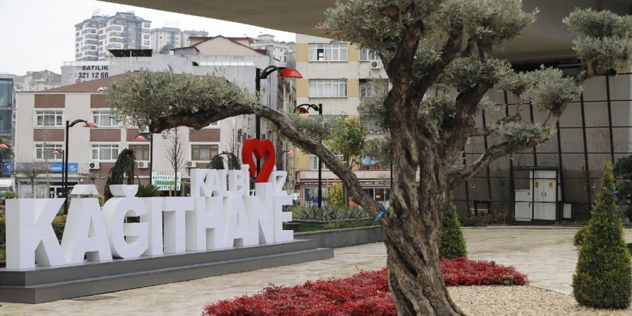 Kağıthane Meydanı Düzenlenen Törenle Açıldı