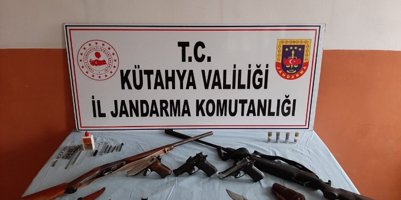Kütahya’da Silah Ve Mühimmat Kaçakçılığı Operasyonu