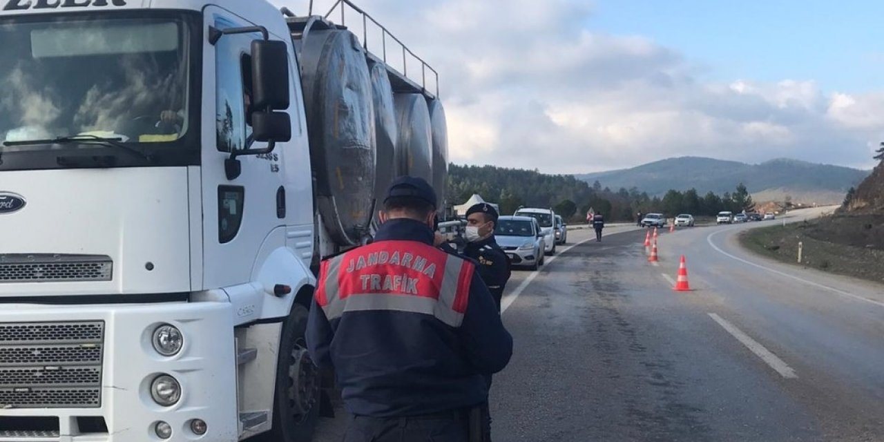 Yenice İlçe Jandarma Ekiplerinden Trafik Denetimi