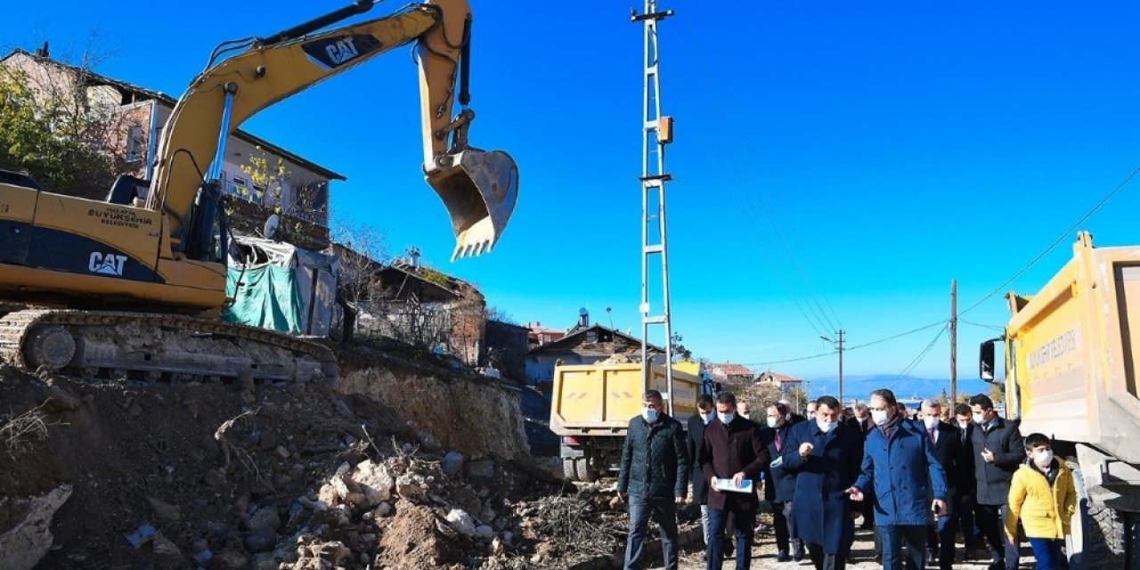 Kuzey Kuşak Yolu Açma Ve Genişletme Çalışmaları
