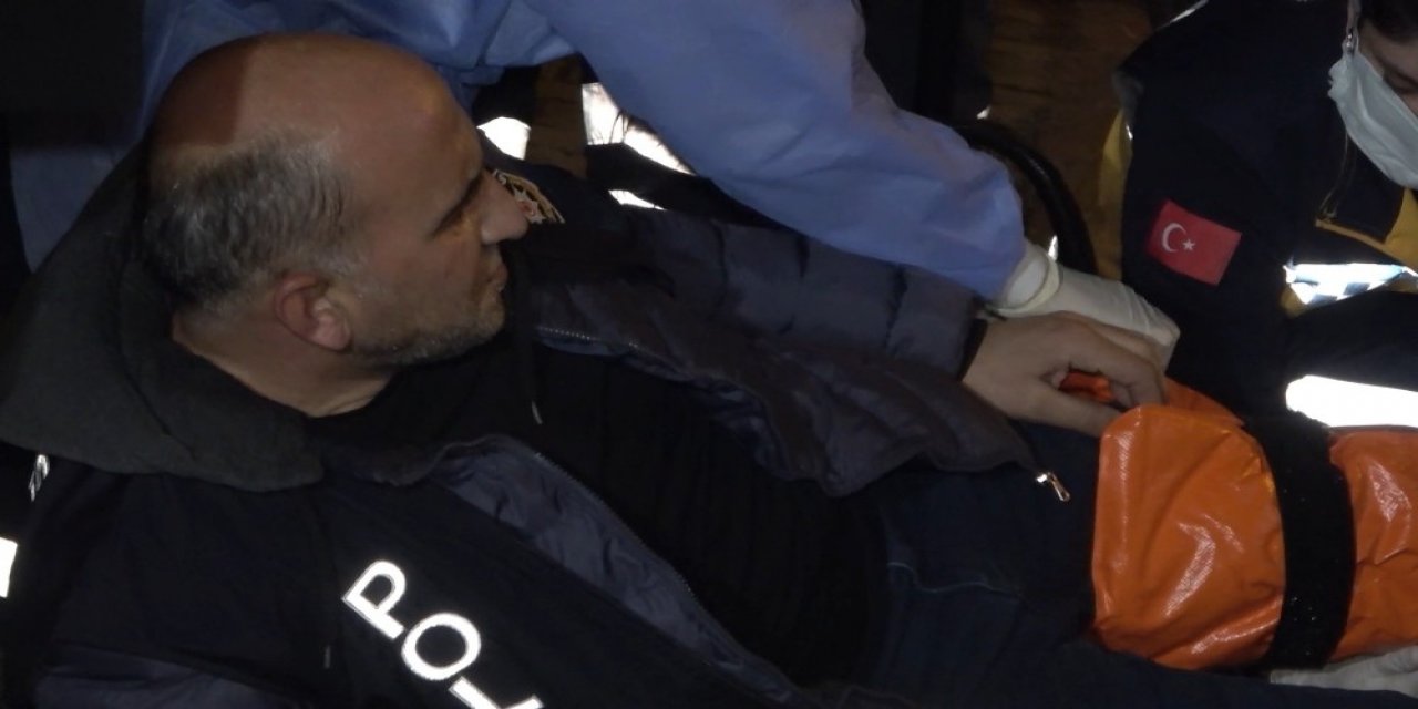 Alkollü Sürücü "dur" İhtarına Uymayıp Otomobiliyle Polise Çarpıp Kaçtı