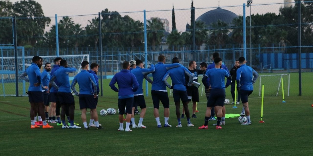 Adana Demirspor, Süper Lig’e Kitlendi