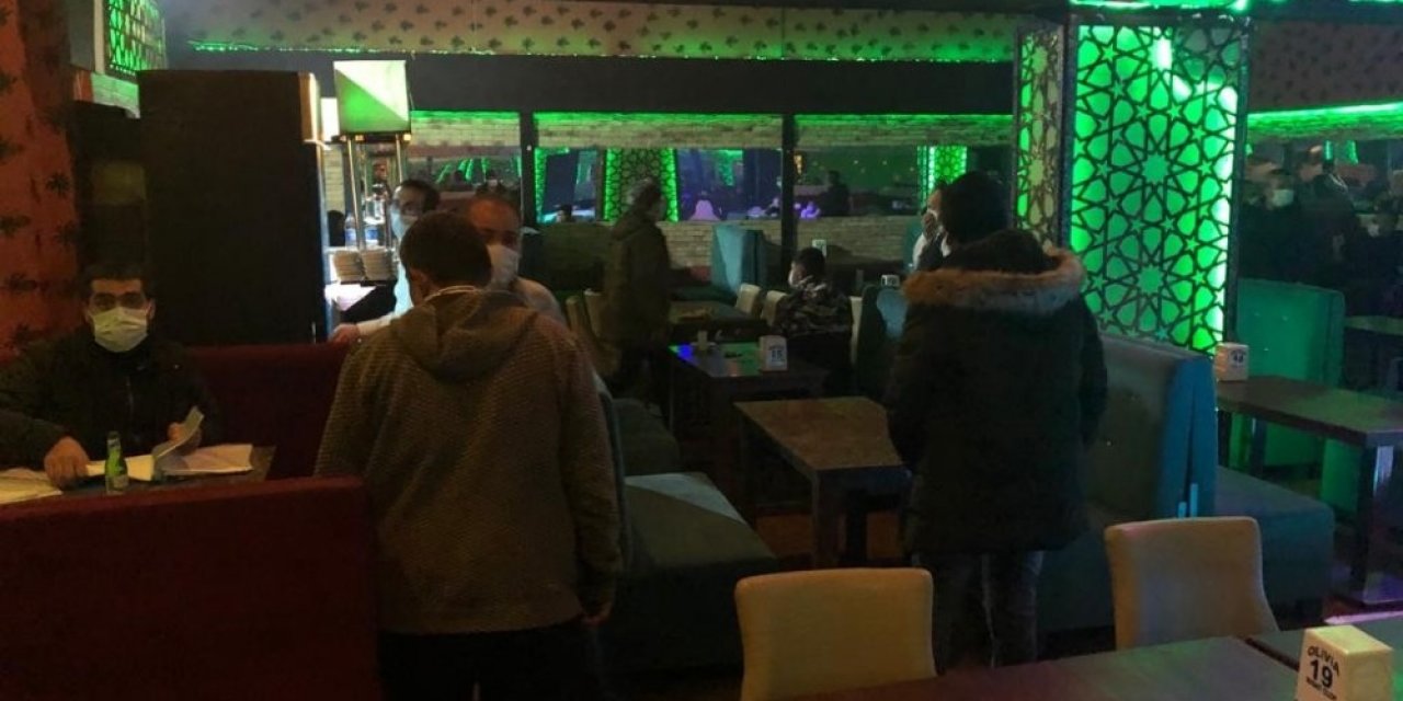 Sokağa Çıkma Yasağında Faaliyette Olan Ruhsatsız Eğlence Mekanına Baskın