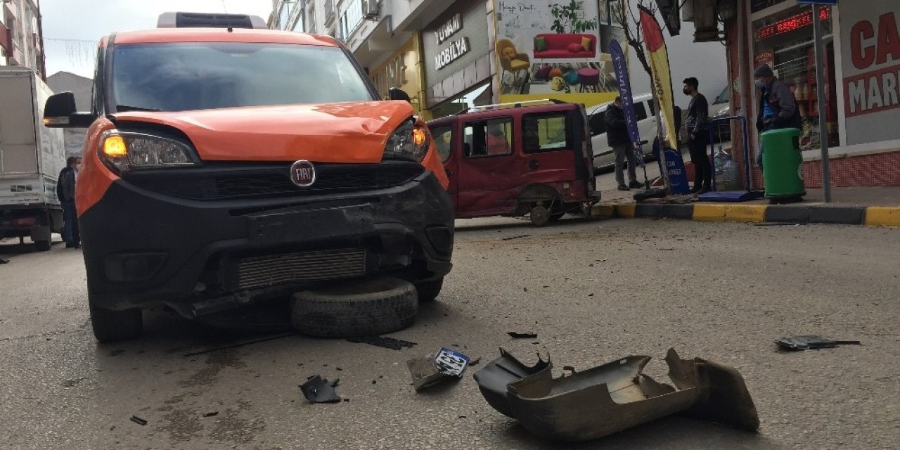 Sokağa Çıkma Kısıtlamasında Kaza