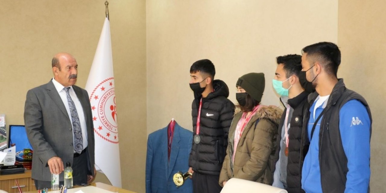Siirtli Krosçular, Bayanlarda İkinci, Erkeklerde Üçüncü Oldu