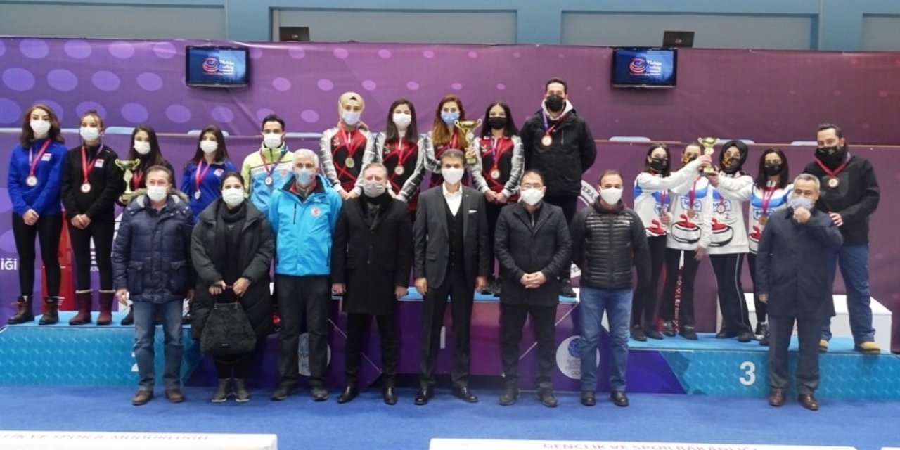 Maske Mesafeli Curling
