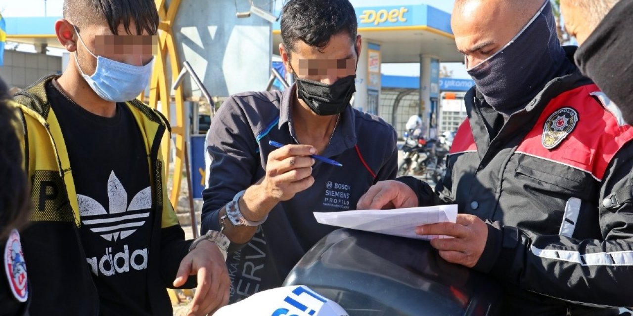 Kısıtlama İhlalinin Ceza Makbuzunu Elleri Kelepçeli İmzaladılar