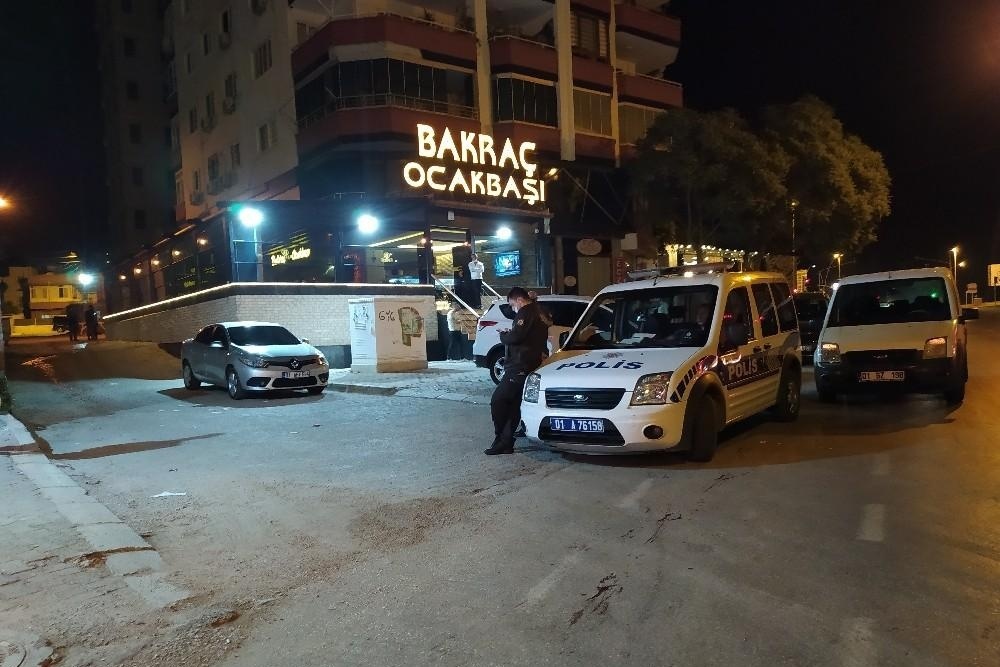 Restaurantta müşteriler arasında istek parça kavgası: 2’si ağır 5 yaralı