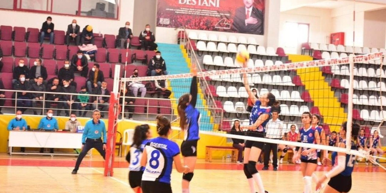 Tvf 2. Lig: Elazığ Belediyesi Voleybol: 3 - Mehmet Akif Ersoy Mtal: 0