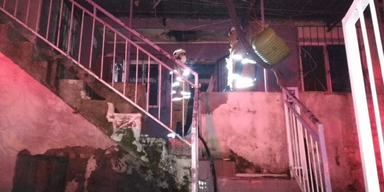 İzmir’de Korkutan Ev Yangını