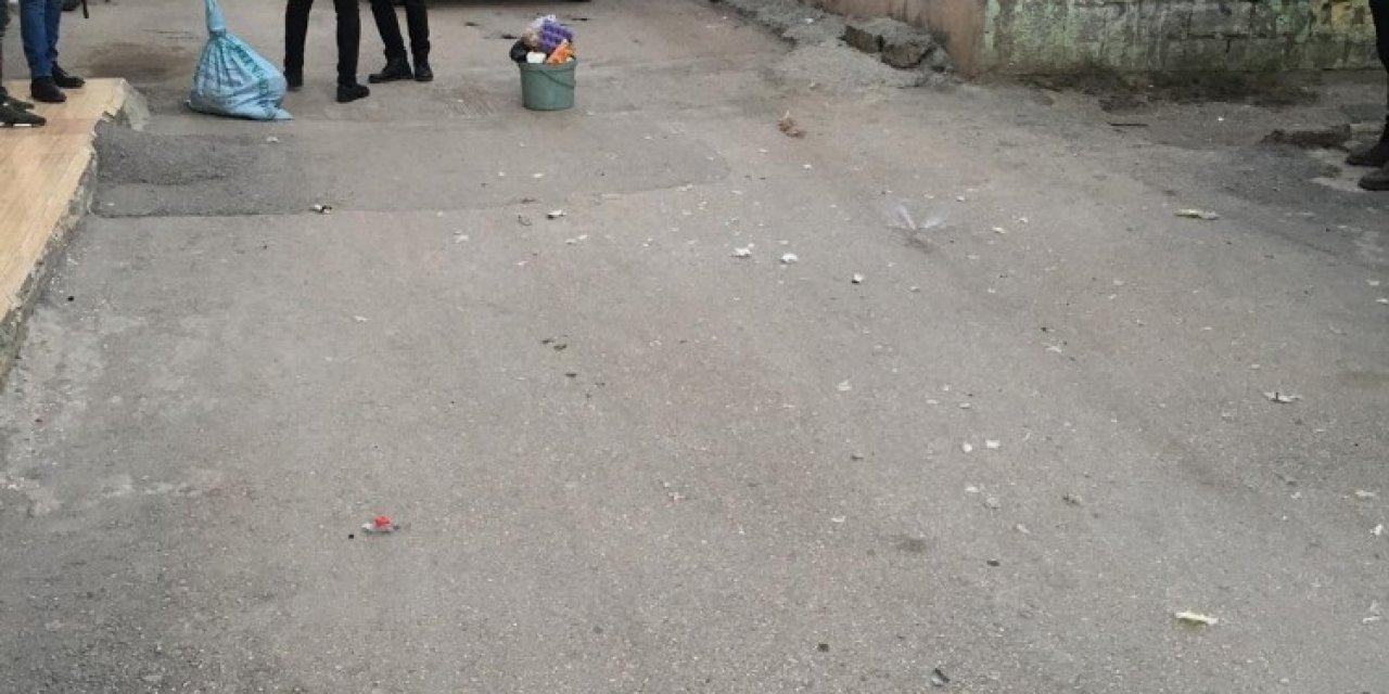 Adana’da Çöp Kutusunda Ses Bombası Patladı