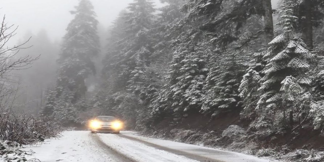 Artvin´de Kar Yağışı Etkili Oldu