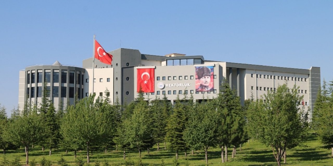 Erü Qs Eeca 2021 Sıralamasında En İyi 400 Üniversite Arasında 148. Sırada Yer Aldı