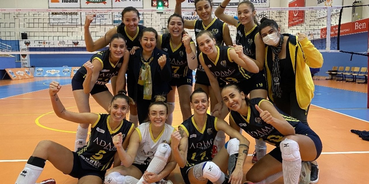Adam Voleybol Çıkışını Sürdürdü 1-3
