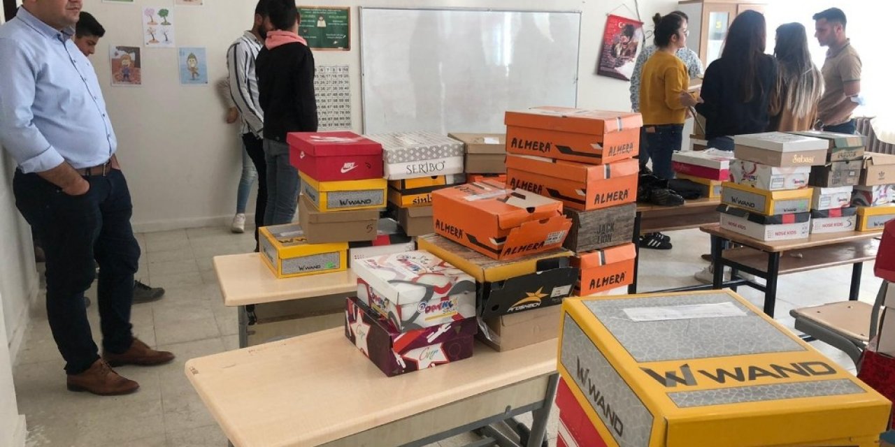 Topladıkları Yardımlarla 4 Bin 500 Çocuğu Sevindirdiler