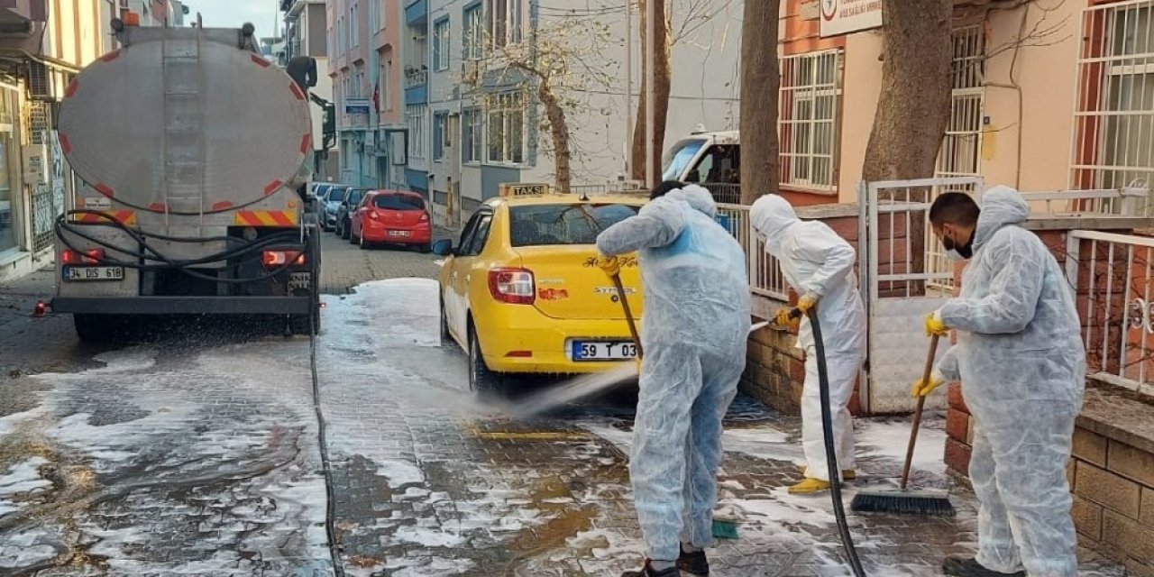 Sokaklarda Dezenfeksiyon Çalışması