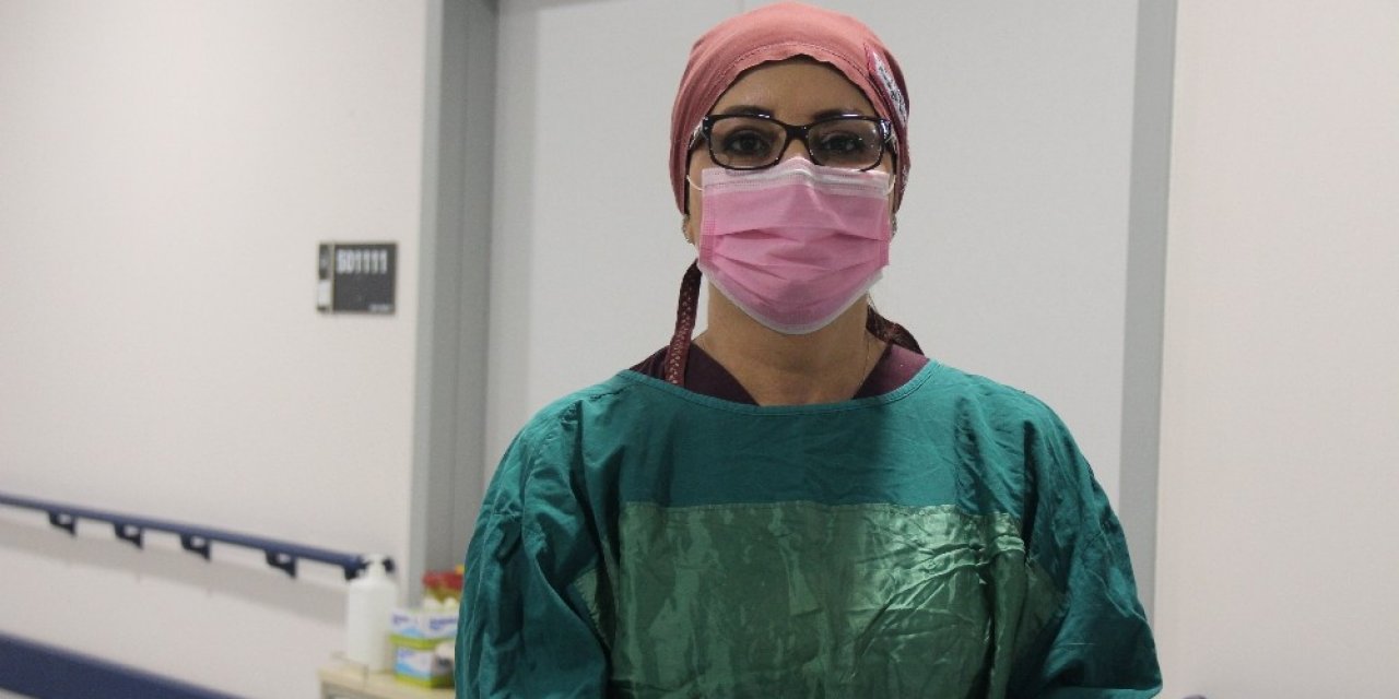 Prof. Dr. Tekin, Covid-19 hastası annelerin doğum sürecini anlattı