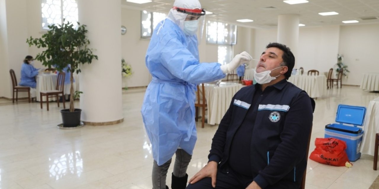 Battalgazi’de Belediye Personeline Covid-19 Testi