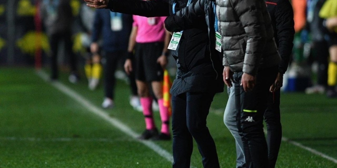 Bursaspor Teknik Direktörü Mustafa Er, kariyerinden bir ilki yaşadı