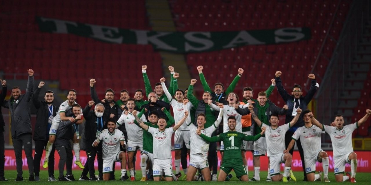 Pfdk, Bursaspor Kulübü’ne İhtar Cezası Verdi