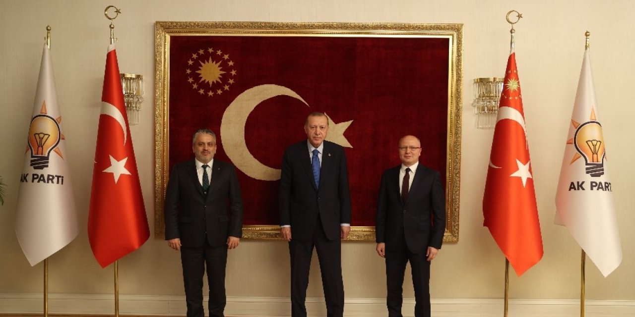 Ak Parti Bursa’da Bayrağı Davut Gürkan Devraldı